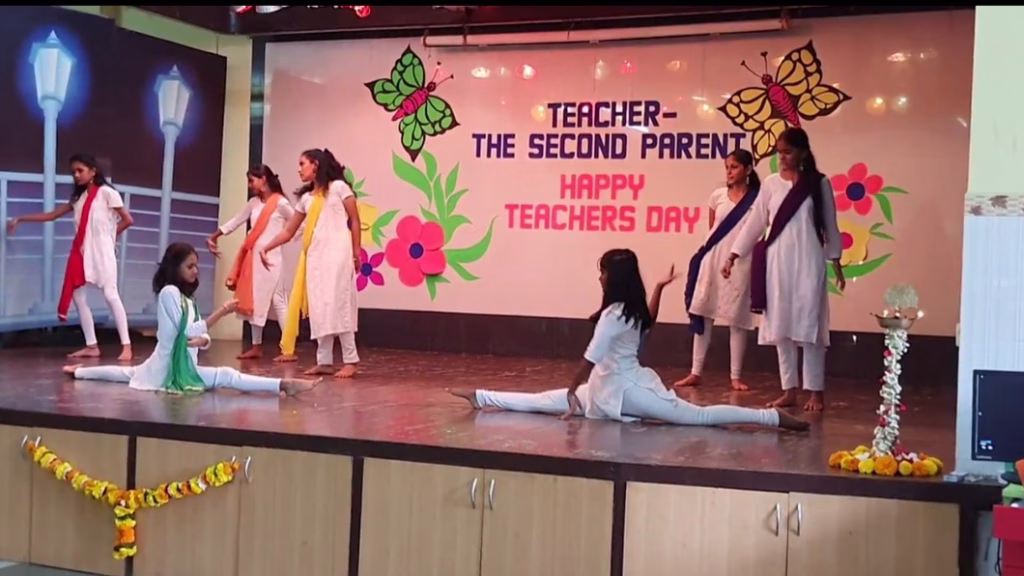 Teachers Day Greeting Ideas Futurecept | Blogs Greeting Card for Teachers Day with Decorative Design