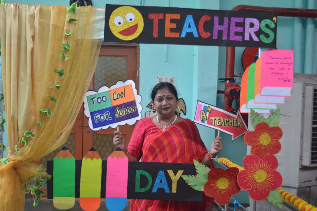 Inspiring Teachers Day Quotes Futurecept | Blogs Inspirational Quote for Teachers Day Written on a Notebook